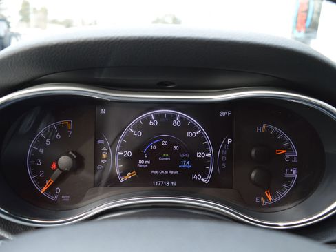 Used 2015 Jeep Grand Cherokee Altitude image 34