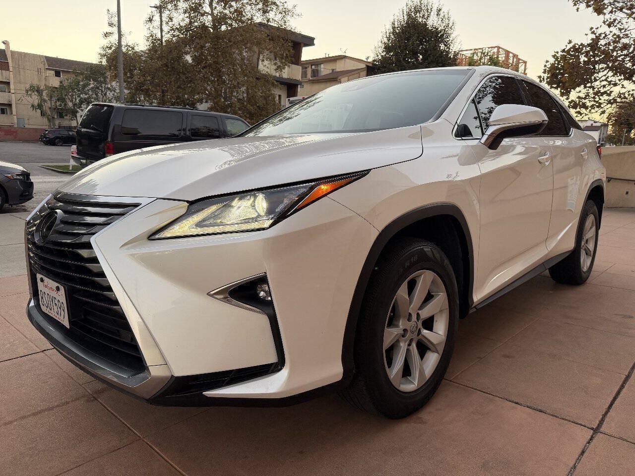 Used 2017 Lexus RX 350 FWD w/ Accessory Package image 2