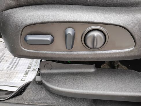 Used 2023 Chevrolet Equinox LS w/ LS Convenience Package image 14