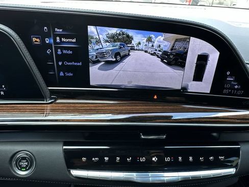 Certified 2023 Cadillac Escalade ESV Luxury RWD image 25
