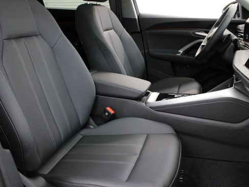 New 2025 Audi Q5 Premium Plus image 23