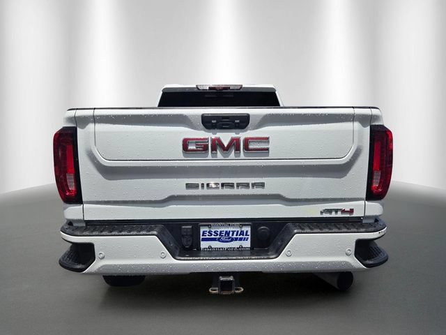 Used 2021 GMC Sierra 2500 AT4 w/ AT4 Premium Plus Package AWD/4WD image 4