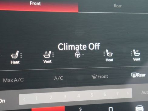 Used 2025 Dodge Durango GT AWD/4WD image 3