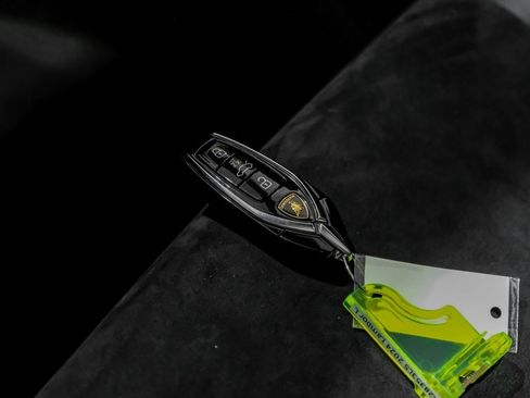 Used 2024 Lamborghini Urus Performante image 73