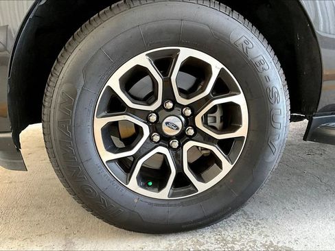 Used 2024 Ford Expedition Max XLT AWD/4WD image 35
