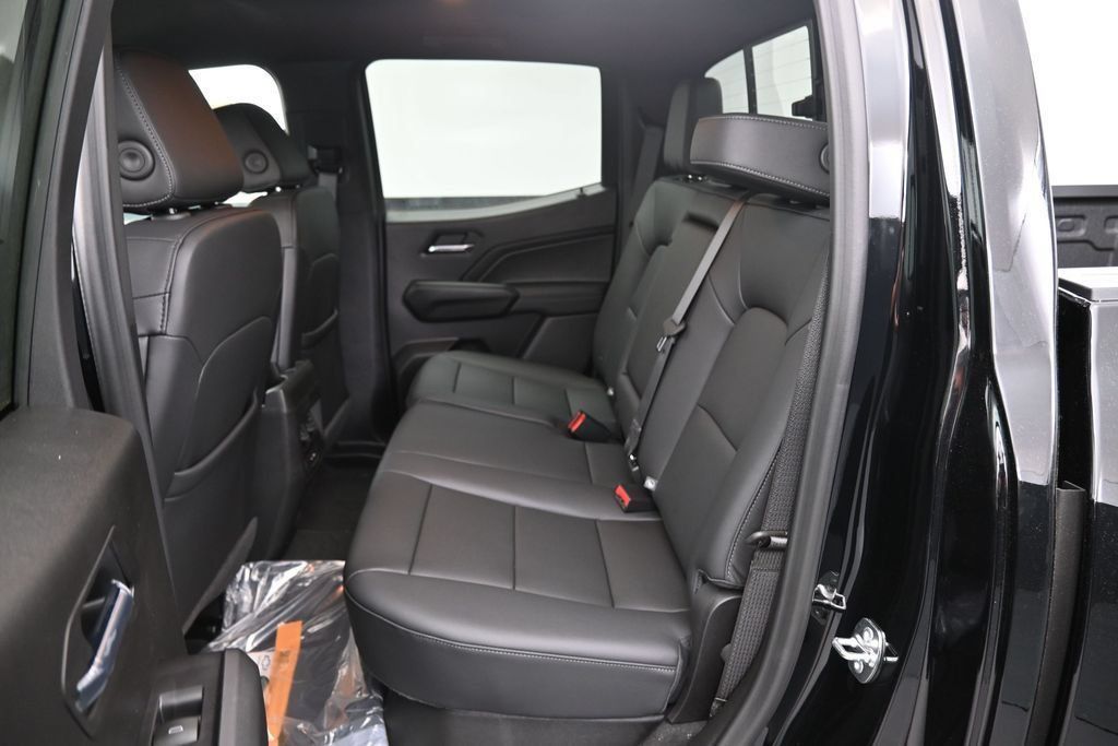 New 2026 Chevrolet Colorado LT w/ LT Convenience Package AWD/4WD image 9