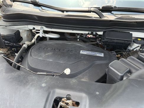 Used 2019 Honda Pilot Touring image 37