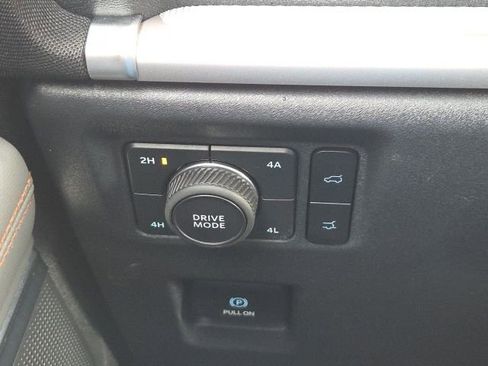 Used 2025 Ford Expedition Max Active image 30