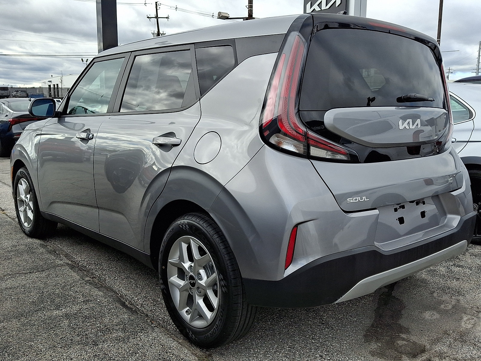 Certified 2023 Kia Soul LX w/ LX Technology Package FWD image 4