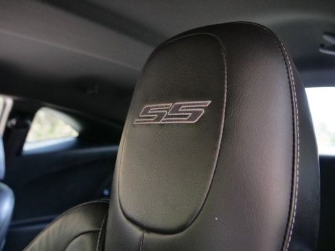 Used 2010 Chevrolet Camaro SS image 24