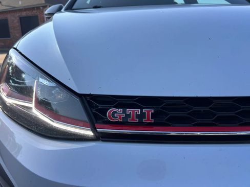 Used 2021 Volkswagen GTI SE FWD image 6
