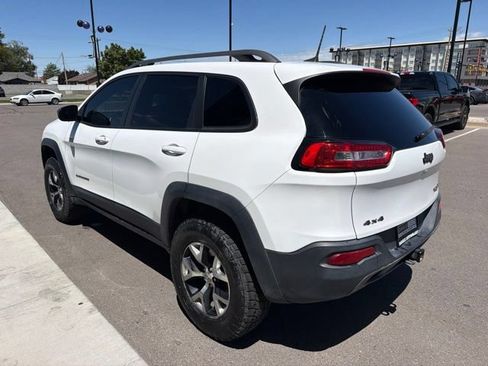 Used 2016 Jeep Cherokee Trailhawk AWD/4WD image 5