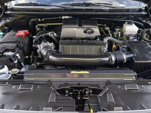 Used 2024 Nissan Frontier SV w/ Graphics Package image 41