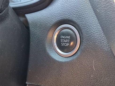 Used 2021 Toyota Corolla SE w/ SE Premium Package FWD image 17
