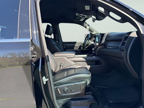 Used 2023 RAM 1500 Limited w/ Trailer Tow Group image 10