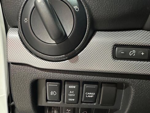 Used 2018 Nissan Titan PRO-4X w/ Pro-4x Convenience Package image 26