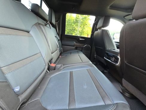 Used 2022 GMC Sierra 2500 Denali w/ Technology Package AWD/4WD image 14