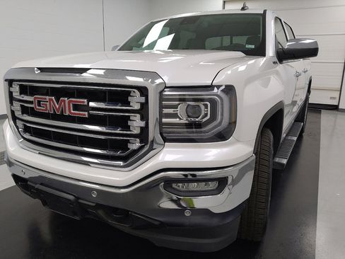 Used 2018 GMC Sierra 1500 SLT image 15