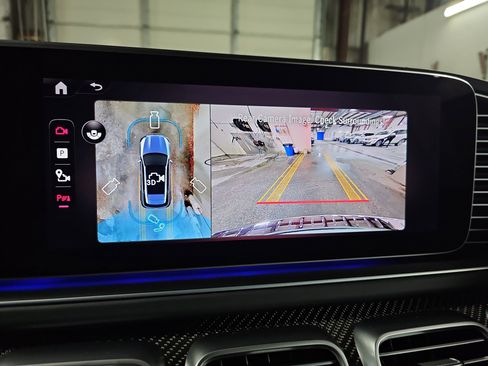 New 2026 Mercedes-Benz GLE 63 AMG S image 25