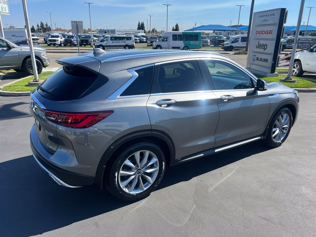 Used 2022 INFINITI QX50 Luxe AWD/4WD image 18