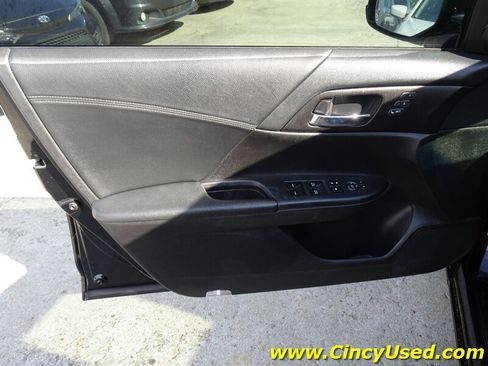 Used 2013 Honda Accord EX-L image 29