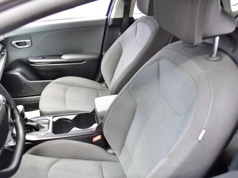 Used 2025 Kia K4 FWD image 9
