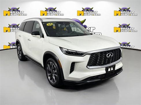 Used 2022 INFINITI QX60 Luxe image 3