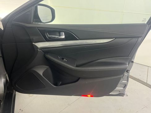 Used 2022 Nissan Maxima SV w/ Floor Mat Group image 30