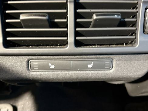 Used 2025 Land Rover Range Rover Evoque Dynamic SE image 20