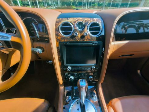 Used 2013 Bentley Flying Spur Flying Spur image 19