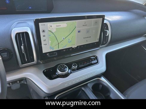 New 2025 Ford Expedition Active image 27