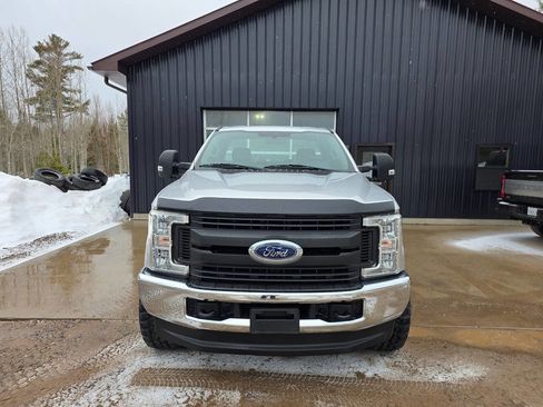 Used 2019 Ford F250 XL w/ XL Value Package image 12