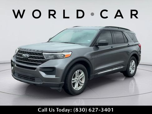 Used 2021 Ford Explorer XLT RWD image 14