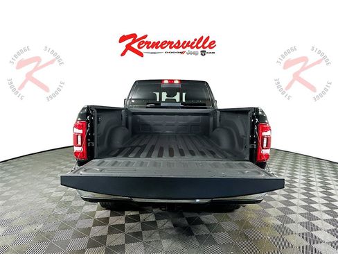 Used 2024 RAM 2500 Big Horn w/ Safety Group image 30