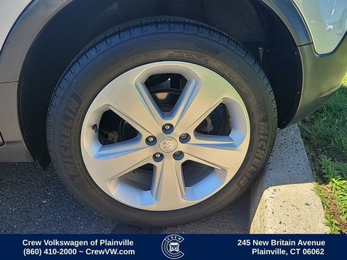 Used 2016 Buick Encore FWD image 18