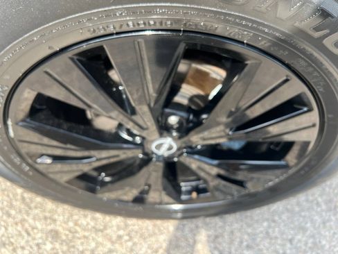 Certified 2023 Nissan Rogue SV w/ SV Premium B Package AWD/4WD image 40