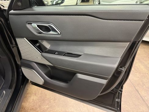 Used 2022 Land Rover Range Rover Velar R-Dynamic S AWD/4WD image 22