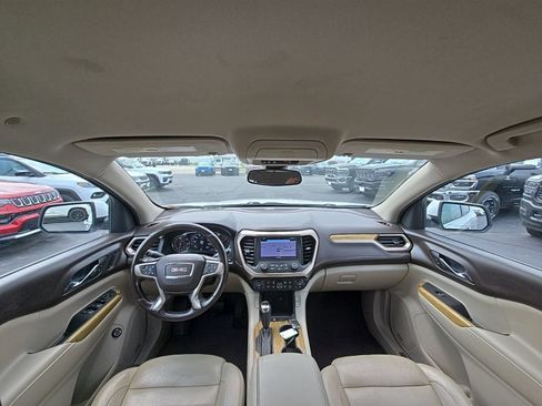 Used 2018 GMC Acadia Denali w/ Technology Package AWD/4WD image 2