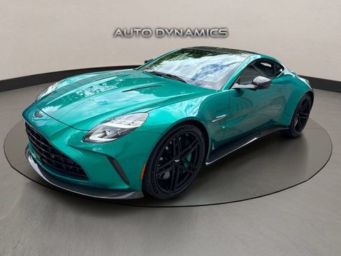 Used 2025 Aston Martin V8 Vantage Coupe RWD image 1