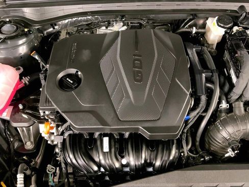 Used 2025 Kia K5 LXS FWD image 32
