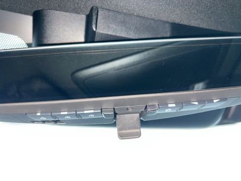 Used 2025 Toyota Tundra Platinum image 32