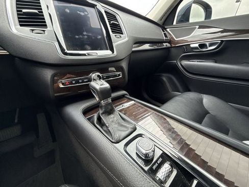 Used 2019 Volvo XC90 T6 Momentum w/ Protection Package Premier AWD/4WD image 20