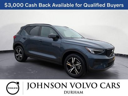 New 2026 Volvo XC40 B5 Core w/ Climate Package