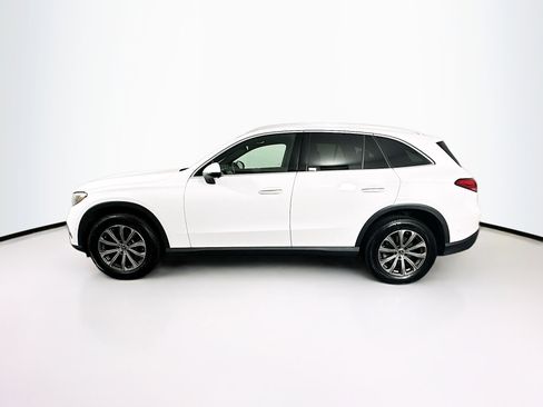 Used 2024 Mercedes-Benz GLC 300 image 4