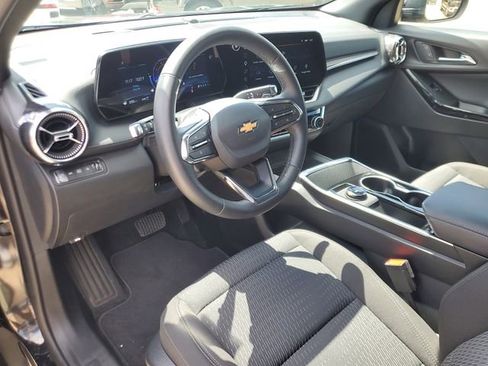 Used 2026 Chevrolet Equinox LT AWD/4WD image 15