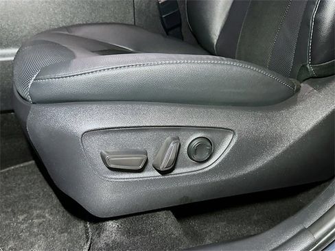 Used 2024 Toyota Grand Highlander AWD Hybrid image 16