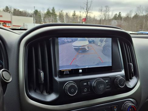 Used 2019 Chevrolet Colorado Z71 image 24