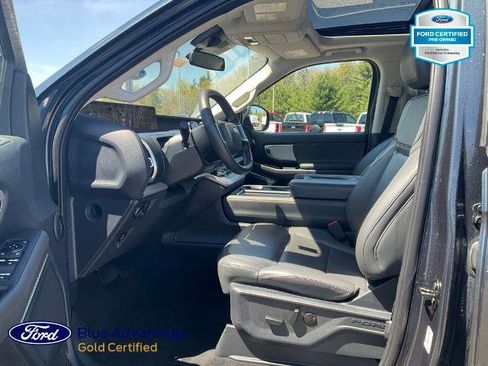 Certified 2025 Ford Expedition Active AWD/4WD image 4