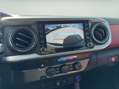 Used 2021 Toyota Tacoma SR5 image 13