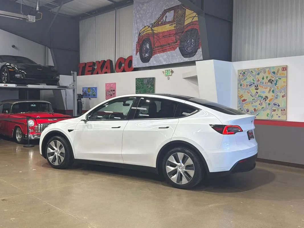 Used 2020 Tesla Model Y Long Range AWD/4WD image 86